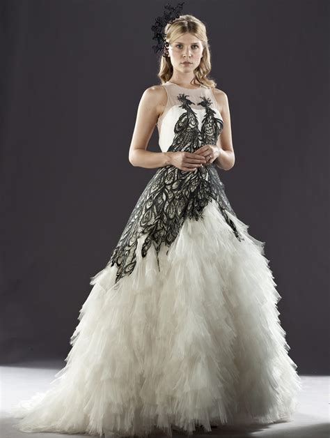 Https://tommynaija.com/wedding/harry Potter Fleur Wedding Dress
