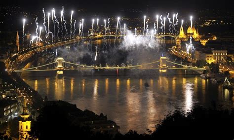 Pls enjoy these very good things. Was bedeutet der 20. August für Ungarn? | eurotopics.net