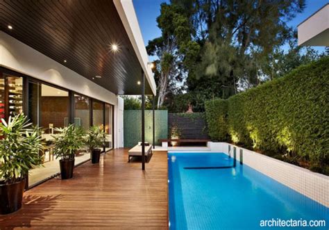 desain rumah minimalis  lantai  kolam renang