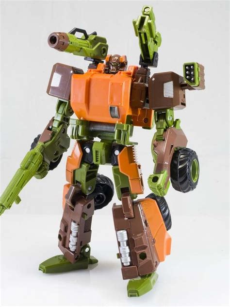 New Images Of Transformers Generations Voyager Roadbuster