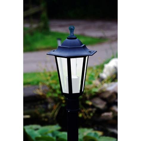 The kingfisher electronic water timer allows growers to automate garden waterings and run this handy gardening accessory is able to set a watering program for your garden easily and efficiently. Kingfisher Victorian Style Post Lamp | Garden Mall