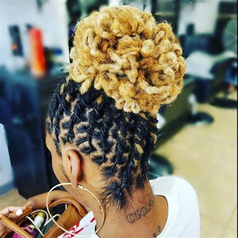 Wavy dreadlocks are a simple way to change up your style, with a playful and romantic result. Dreadlocks Styles For Ladies 2020 Short Hair - Pin By ...