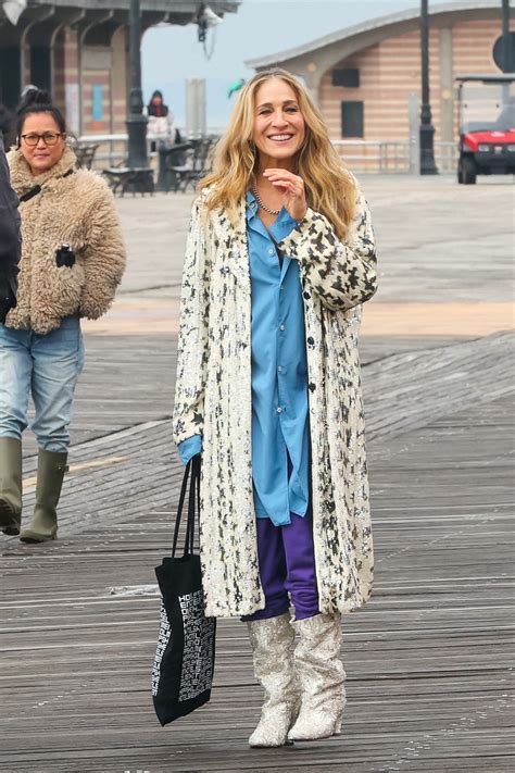 Sarah Jessica Parker Embraces The Hottest Boot Trend Of Vogue France