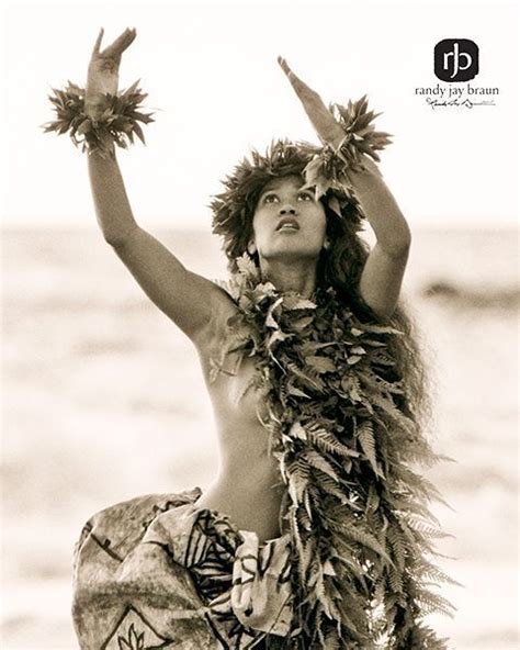 Pin By Raynard Torres On Hawaiian Tattoos Polynesian Dance Hawaiian Dancers Hula Dancers