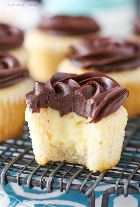 Seems right that eventually i would need to create boston creme pie cupcakes. Boston Cream Pie Cupcakes - Life Love and Sugar