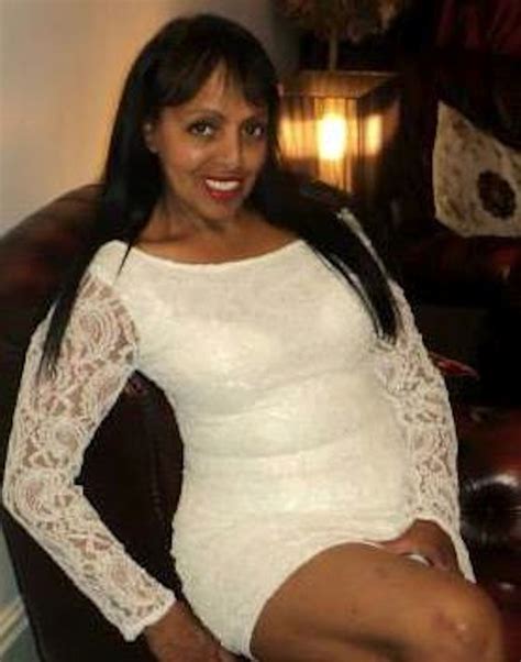 61 Year Old Sugar Mummy Says Dating Men In Their 20s Makes Her Younger See Hot Photos The Trent