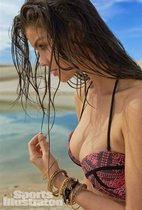 Natasha Barnard In Bikini Sports Illustrated Swimsuit Issue Celebsla Com