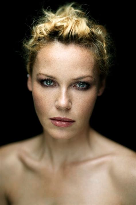 Kane's wife meredith (connie nielsen) knows nothing. Connie Nielsen Desnuda Filtró Fotos