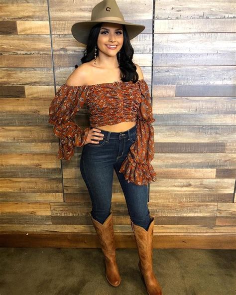 Cowgirl Boots Outfit Ideas Homyfash