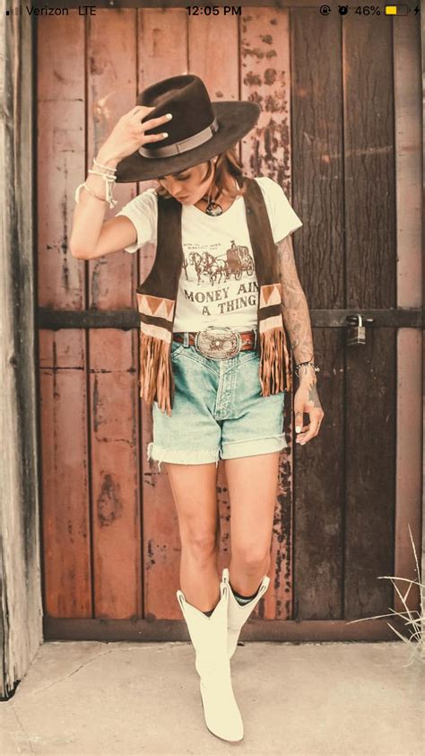 Pin By Kara Roberts On My Style Country Girls Outfits Western