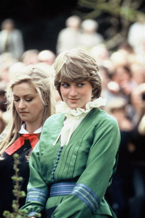 Princess Diana Fashion Photos — Princess Diana Best Outfits