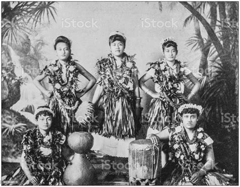 Antique Photograph Of Americas Famous Landscapes Native Girls Of Hawaii