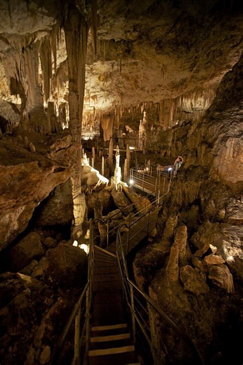 Tourist Walkway Through Mammoth Cave Western Its A Beautiful World