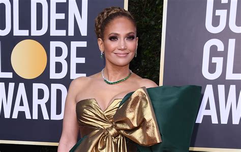 Jennifer Lopez Golden Globes 2020 Red Carpet Style Has Dramatic Vibes