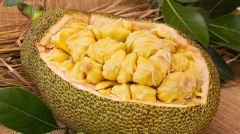 The Real Difference Between Durian And Jackfruit