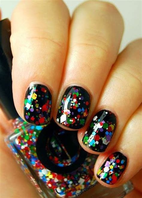 Latest 50 Simple Glitter Nail Art Designs To Go With