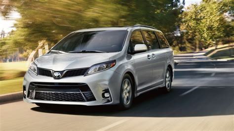 5 Reasons The Toyota Sienna Is Better Than The Honda Odyssey