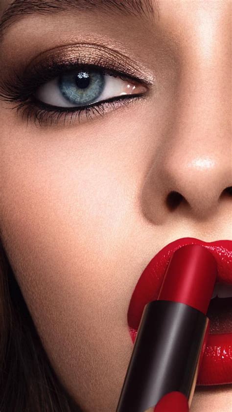 pin by donnɑ beɑuty on ════мąkeup ════ beautiful lipstick red lipstick shades beautiful lips