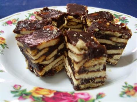 Antaranya resepi kek batik cheese leleh, resepi kek batik coklat moist, resepi kek serius cakap, resepi kek batik memang senang dan sedap! RESEPI KEK BATIK TANPA TELUR. ~ Resepi Terbaru