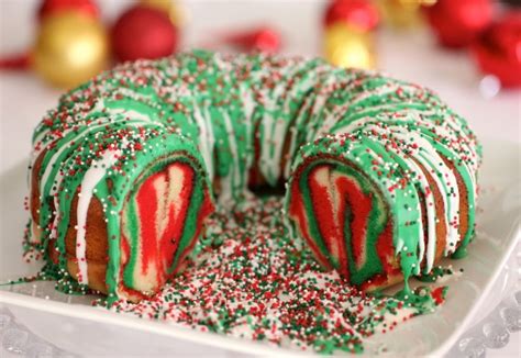 Looking for the best bundt cake recipes? Rainbow Tie-dye Christmas Wreath Bundt Cake