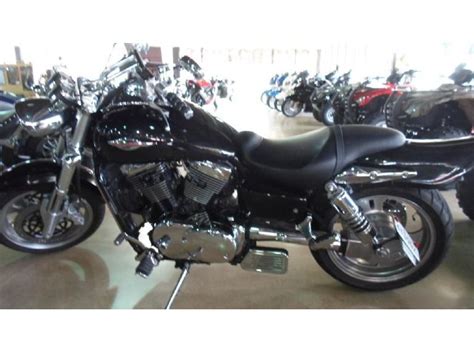 Max torque was 92.2 ft/lbs (125.0 nm) @ 2800 rpm. Buy 2004 Suzuki Marauder 1600 (VZ1600) on 2040-motos