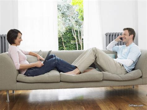 5 Tips For Making A Living Room Feel More Spacious