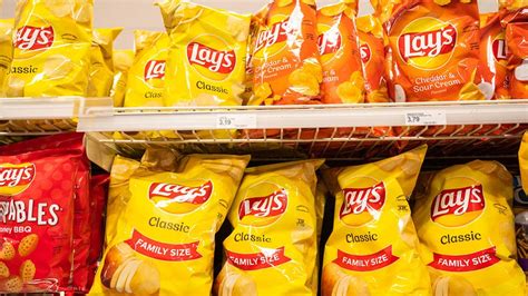 Balenciagas Lays Potato Chip Bag Has A Price Tag Of 1500 Fox Business