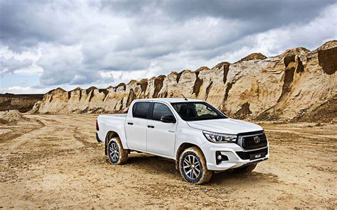 Toyota Hilux Offroad Special Edition 2019 Cars White Pickup Suvs