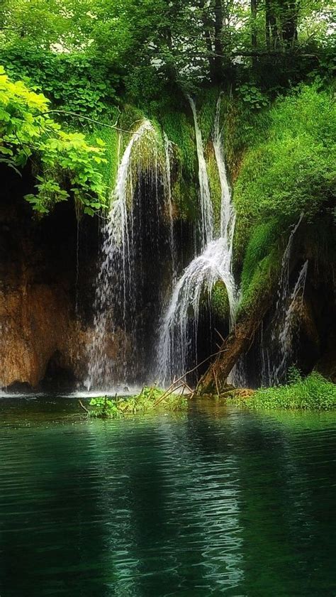 Plitvice Lakes National Park Backiee