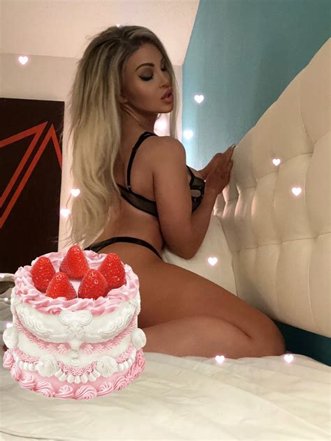 Noob And Co Tv On Twitter Thats Some Great Cake Realnmarkova 🤩😍😘🎂💋