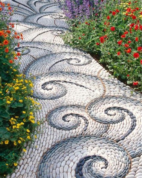 12 Best Mosaic Garden Paths Design And Inspiration Drivewaywise