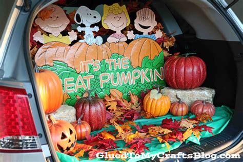 The Easiest Great Pumpkin Trick Or Trunk Display