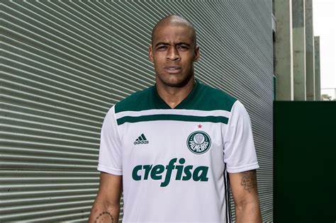 Some of ours had been… Nike Reveal Palmeiras' 2018/19 Away Kit