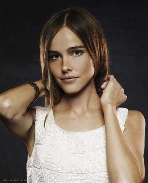 Hottest Isabel Lucas Bikini Pictures Showcase Her Ideally Impressive