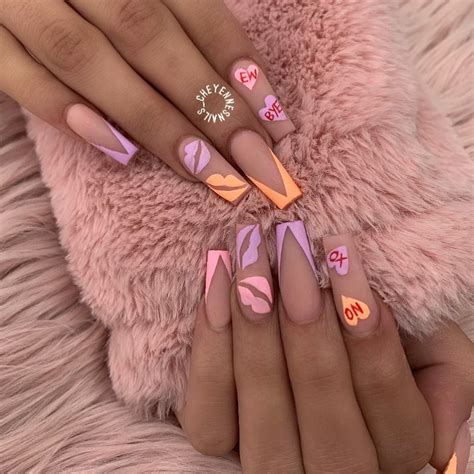 Updated Delicate Pastel Nail Designs August