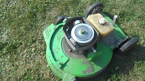 Maybe you would like to learn more about one of these? My Lawn-Boy D 408 lawn mower engine - YouTube