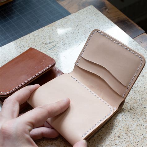 Making A Leather Tri Fold Wallet Free Pdf Template Set Makesupply