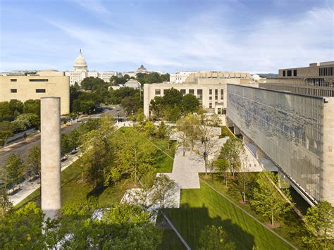 Frank Gehry's Eisenhower Memorial Finally Sees the Light - SURFACE