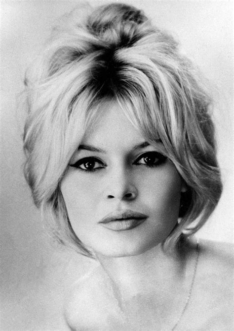 Brigitte bardot gallery, video, articles and hair/ makeup tutorials. Brigitte Bardot - Papo de Cinema