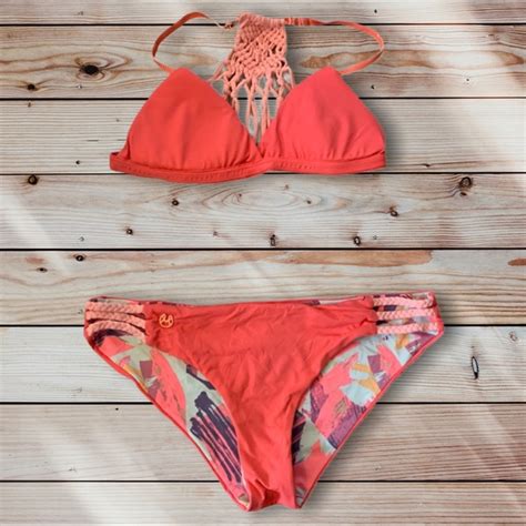 maaji swim maaji pink bikini swimsuit top womens lm poshmark