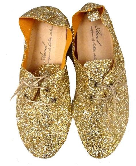 Disney toy story jessie red glitter gold cowboy girls boots 11/12 gently worn. Gold Glitter Shoes | Gold glitter shoes, Glitter shoes, Crazy shoes