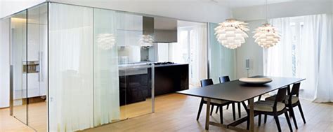 Un mueble con cristal para la cocina de vuestra casa. Paredes de cristal: dividir sin empequeñecer - Fotocasa.es ...