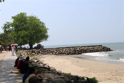 Kochi Day 2 Fort Kochi Beach 2 Muchhalas World