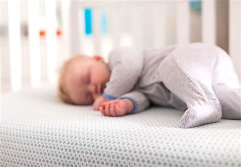 Choosing the best mattress for the newborn's crib might be really tricky for most of the people who don't have experience or knowledge about this particular issue. Best Crib Mattress - 10 Reviews On Top Models of 2020