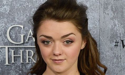 Maisie William Did Games Of Thrones To Get Her New Laptop Newstrack