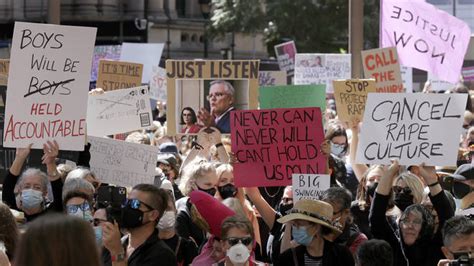 Women S March 4 Justice Thousands Across Australia Protest Against Sexual Violence Lbc