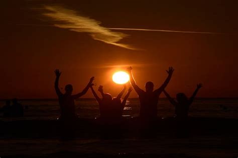 Britains Biggest Skinny Dip Hundreds Brave Icy North Sea After Baring