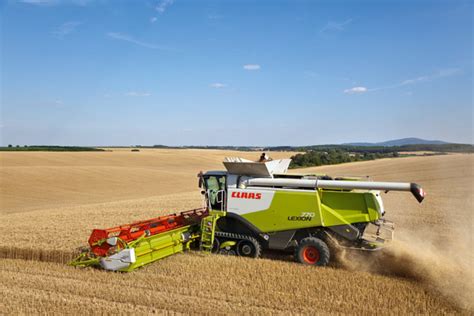 Self-propelled Straw walker Combine Harvesters - Function and working ...
