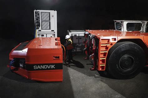 Six New Sandvik Battery Electric Loaders Joins Byrnecut Contract Miner