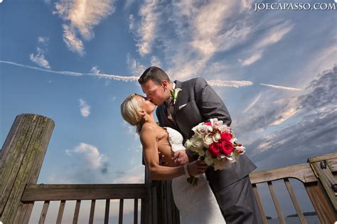 Built in 1984, the venue was fully renovated in 2007. Sanibel Harbour Marriott Weddings - Naples Wedding ...